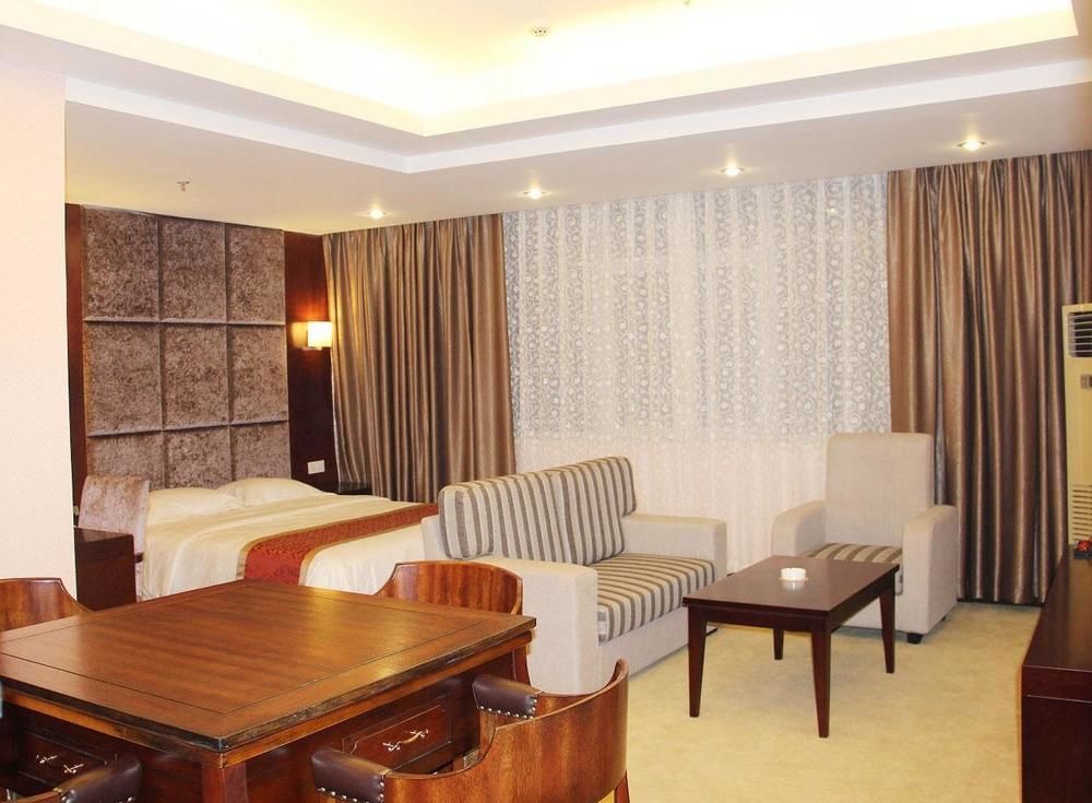 Chengdu Ronghome Hotel ภายนอก รูปภาพ