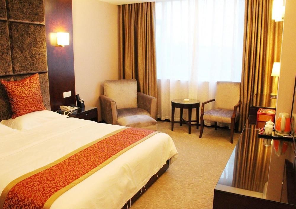 Chengdu Ronghome Hotel ภายนอก รูปภาพ