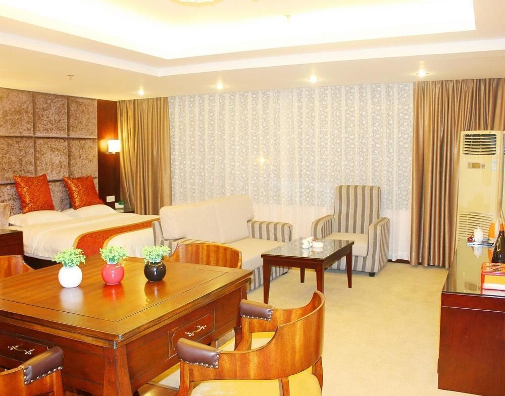 Chengdu Ronghome Hotel ภายนอก รูปภาพ